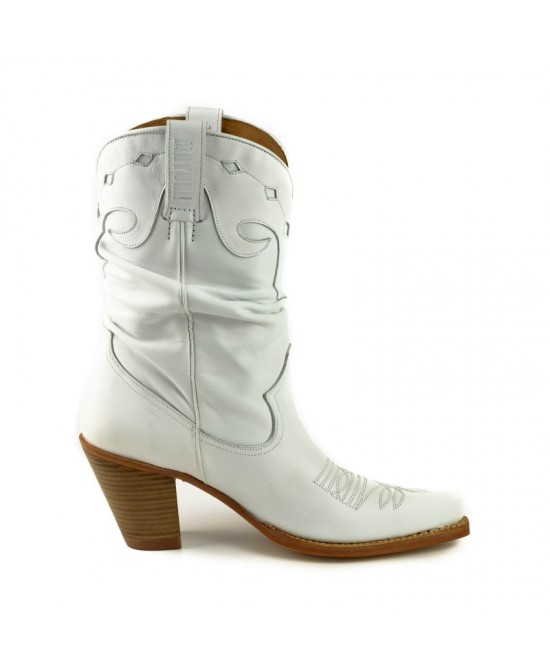 White cowboy store boots womens